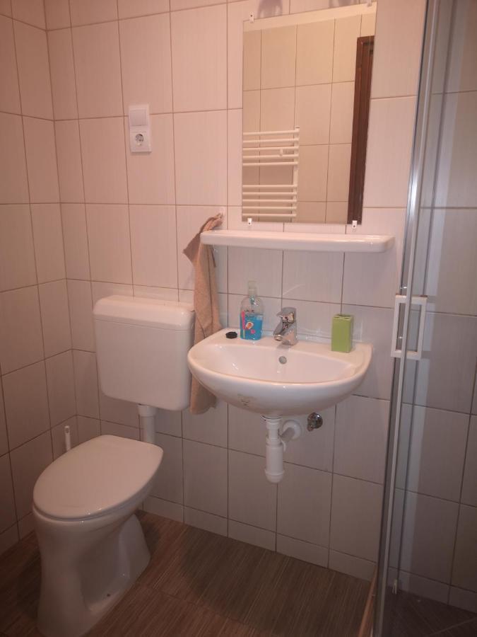 Eszter-Haz Vendeghaz Kerekegyhaza Hotel Buitenkant foto